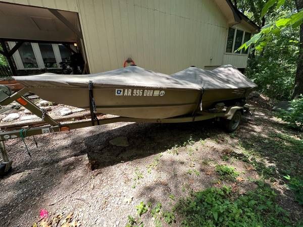 Custom G3 Boat