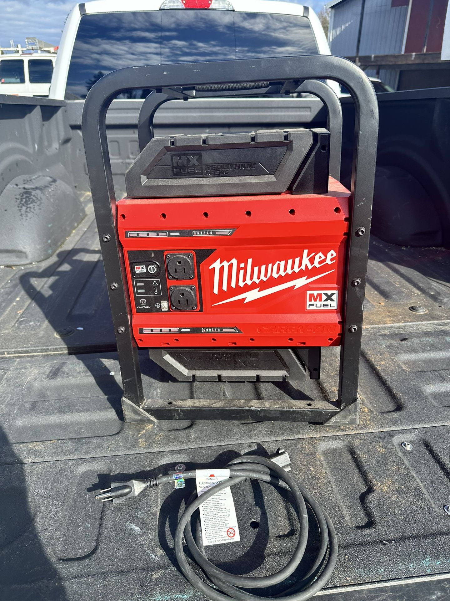 Milwaukee MX 3600w Generator 