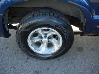 2004 Chevrolet Blazer Thumbnail