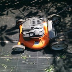 Husqvarna Walk Behind Lawn Mower