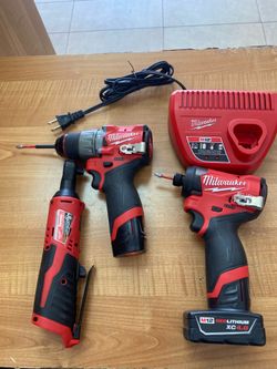 Milwaukee tool set