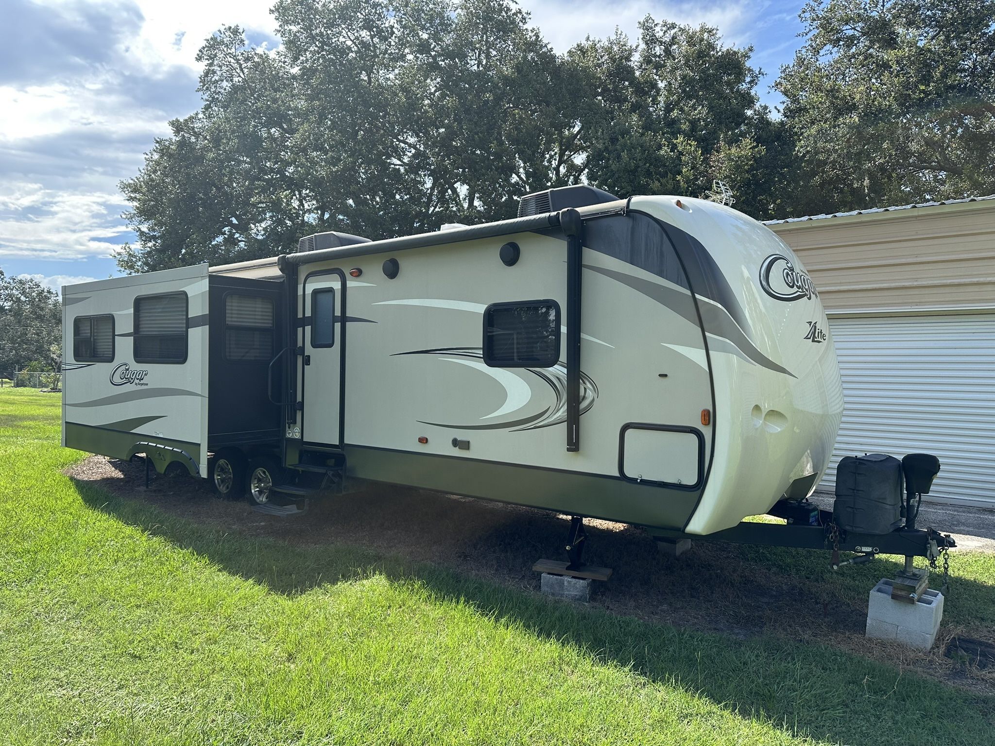 2016 Keystone Cougar 30RLI