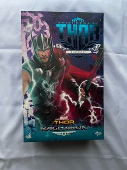 Hot toys Gladiator Thor 1/6th collectible figure