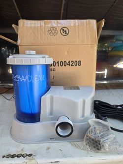 Swimming pool pump