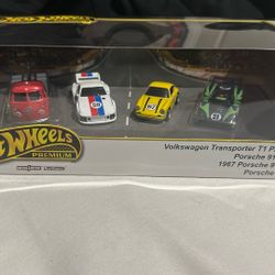 Hot Wheels Premium Collectors Set