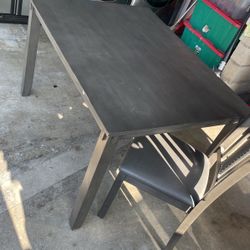 Dinning Table 