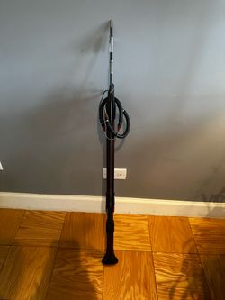 Daryl Wong 55” midhandle with three shafts.