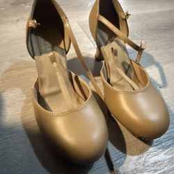 Bloch Dancing Shoes - Tan