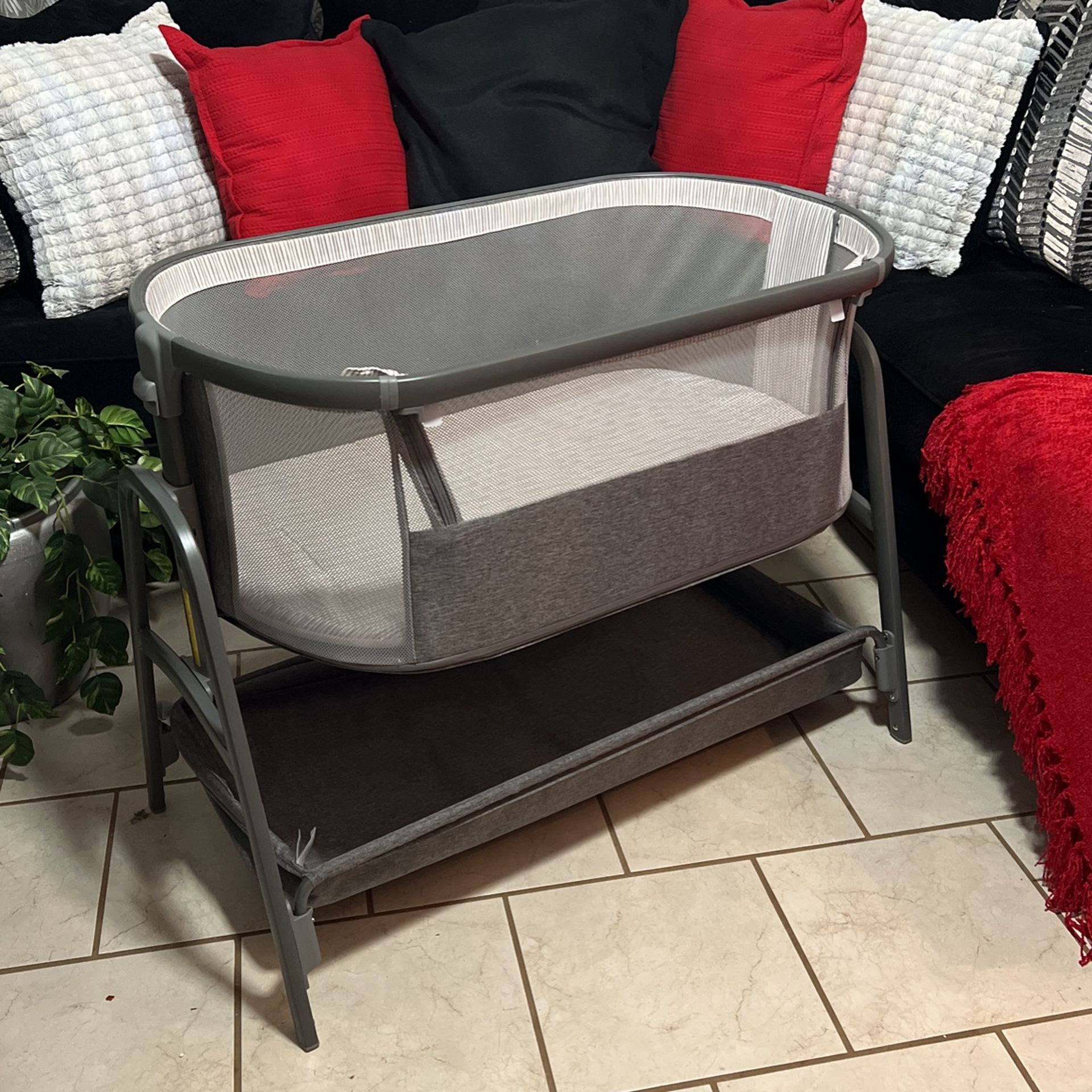 Babyboat Bedside Sleeper Elevate your baby's sleep with our cozy and secure bedside