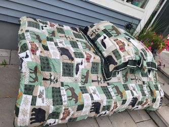 Sonoma woodland patchwork quilt flannel queen comforter and 2 matching large pillows in matching pillow shams