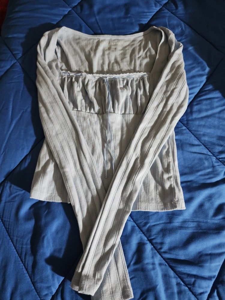 Nice, long sleeve shirt in good condition.