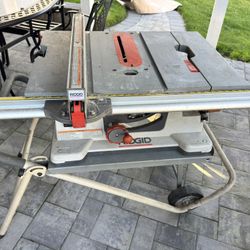 RIDGID Table Saw with Stand Portable Jobsite Saw