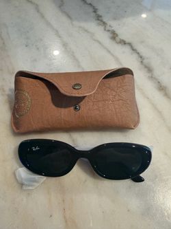 Ray Ban Sunglasses Oval style