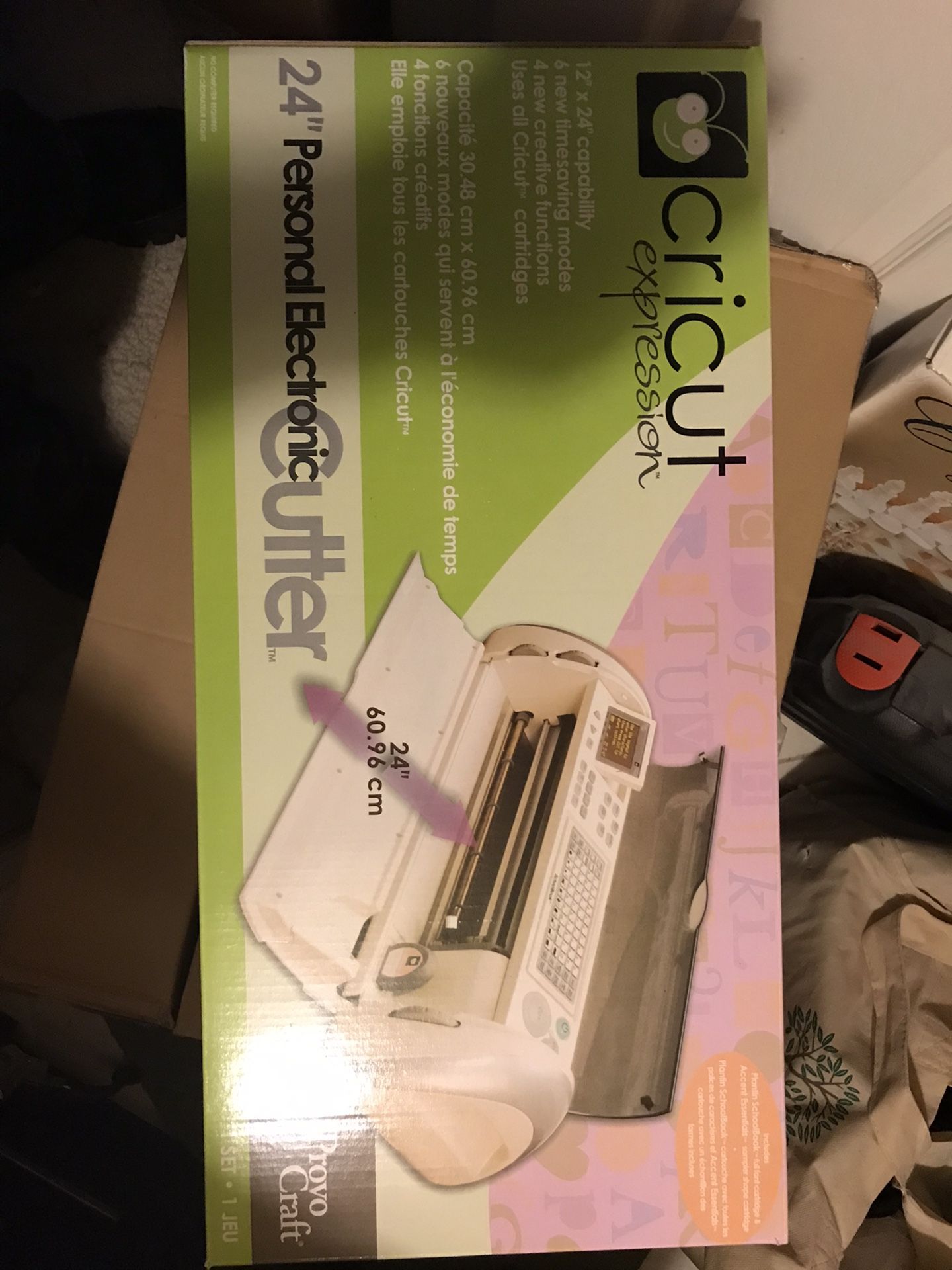 Brand New Electronic Cutter Inbox With Paperwork And Shipping Box Only $150