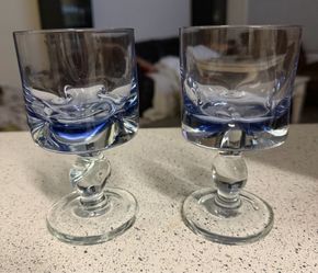 2 Vintage MCM Mid Italy Murano Glasses Pinched Dimple Goblets Amethyst