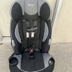 SAFETY 1ST CONVERTIBLE