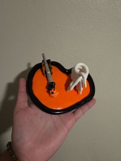 Ash tray