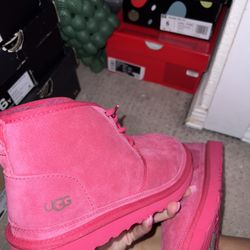 pink uggs