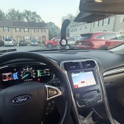 2016 Ford Fusion – Low Miles – Reliable Car
