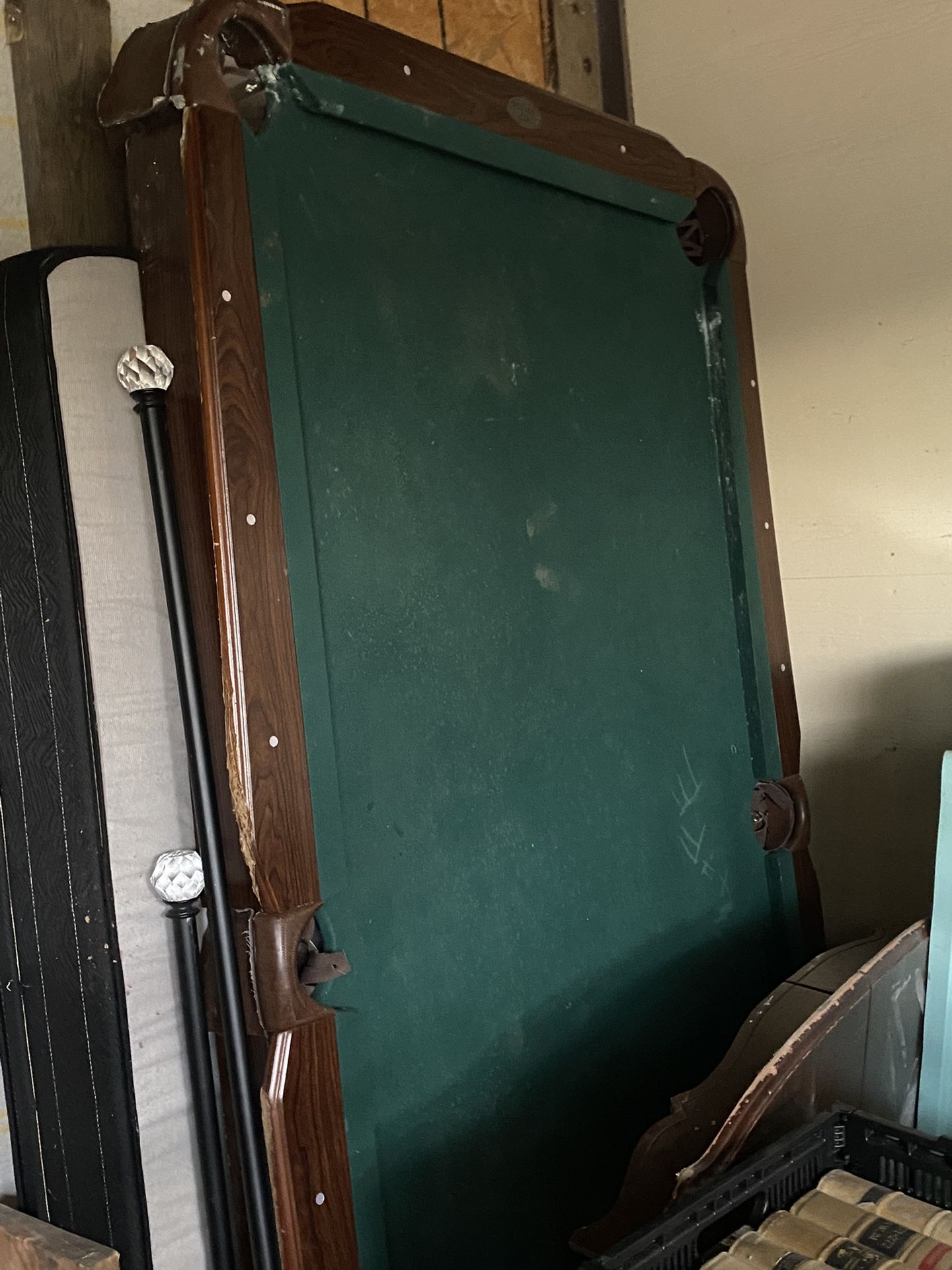 Full Size Pool Table NO LEGS