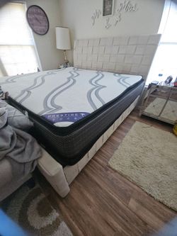 King Size Mattress dont need like new thick and heavy i yr old