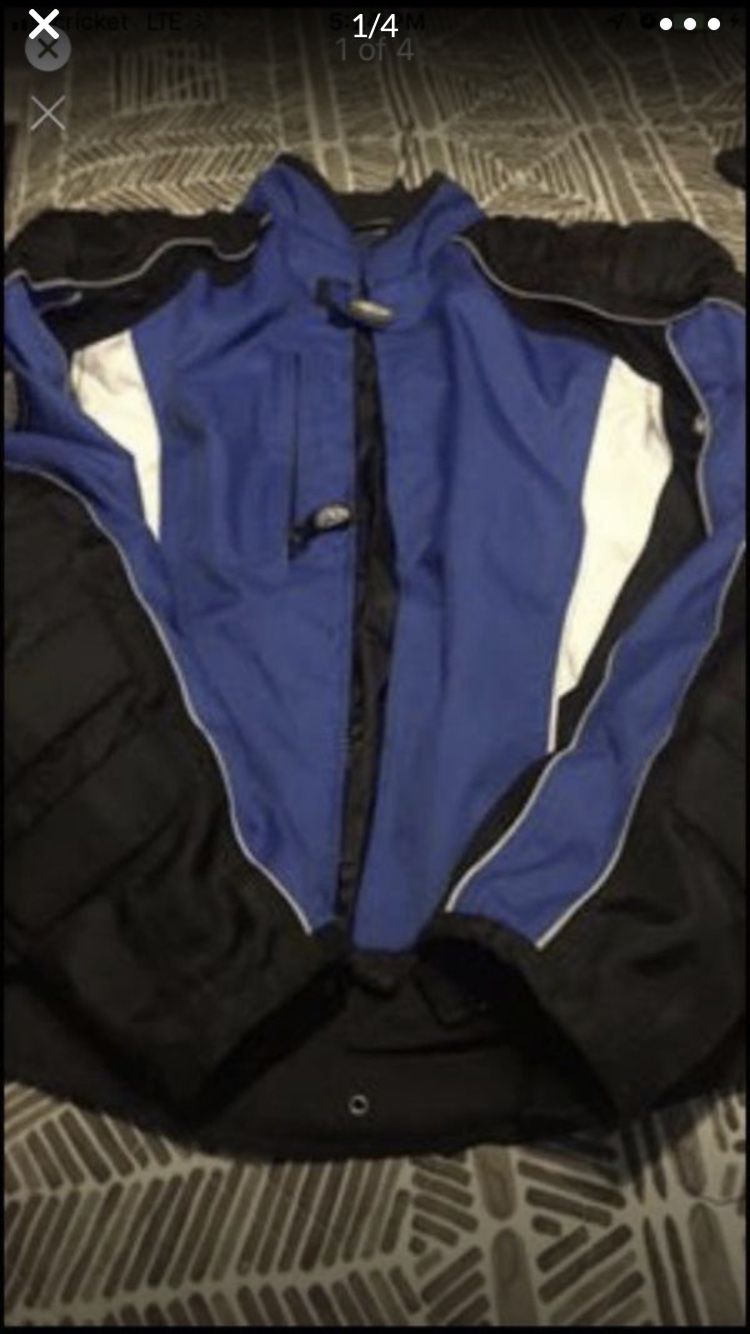 $45.00 clean motorcycle 🏍 jacket size xl has elbows shoulders and lower back pads for protection cold weather is coming