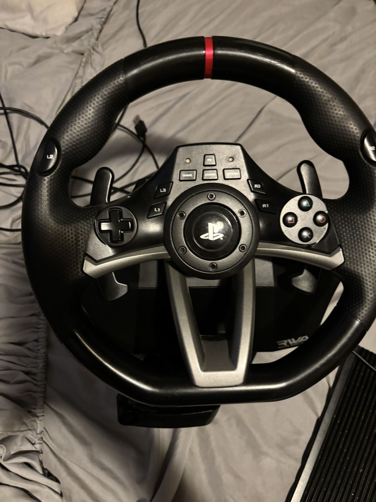 Steering wheel + pedals