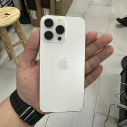 iPhone 15 Pro Max Unlocked 256GB! Finance For $50 Down Payment!!