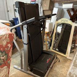 ProForm Electric Folding Treadmill 