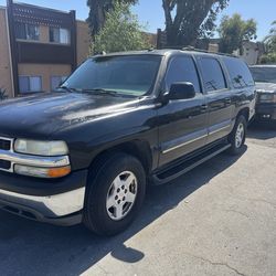 2004 Chevrolet Suburban