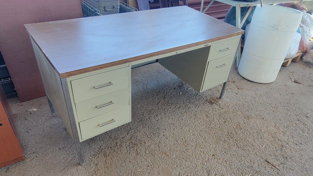 Metal Desk Wood Top