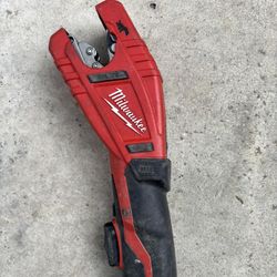 Milwaukee 12V Cordless Copper Tubing Cutter (TOOL ONLY/SOLO LA HERRAMIENTA)