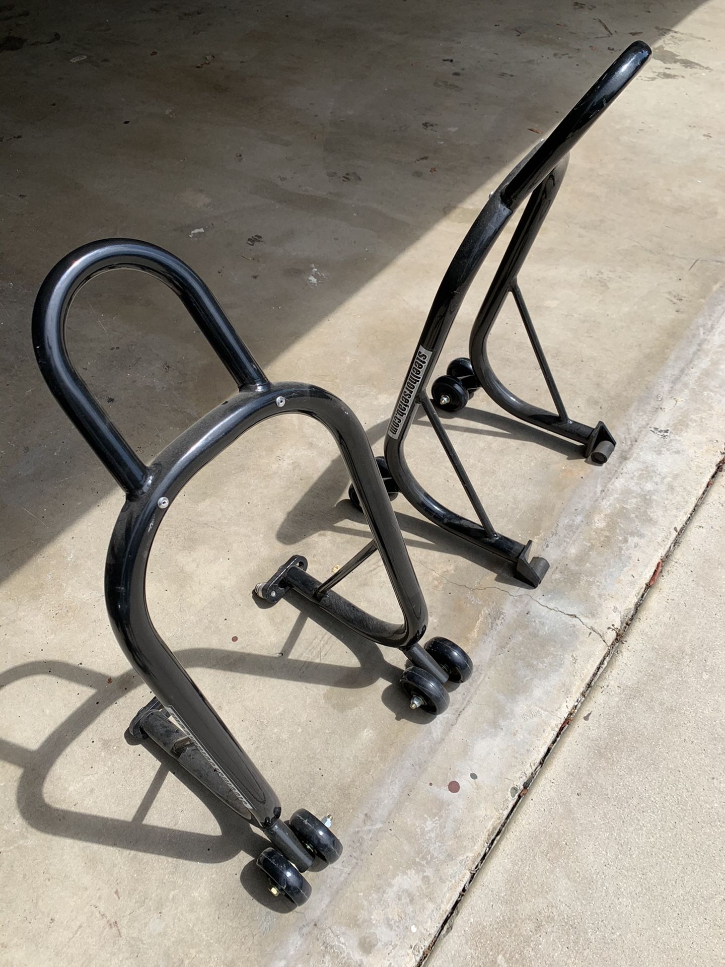 Steel Horse Fabrications EZ Lift Motorcycle Front and Rear Motorcycle Stands for Triumph Bonneville, Truxton, Scrambler