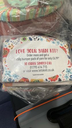 Let's Knit Yarn Kit with books