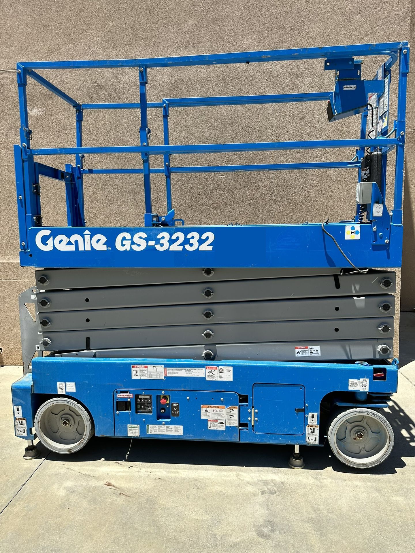 Scissor Lifts & Equipment Trailer for Sale in Las Vegas, NV OfferUp