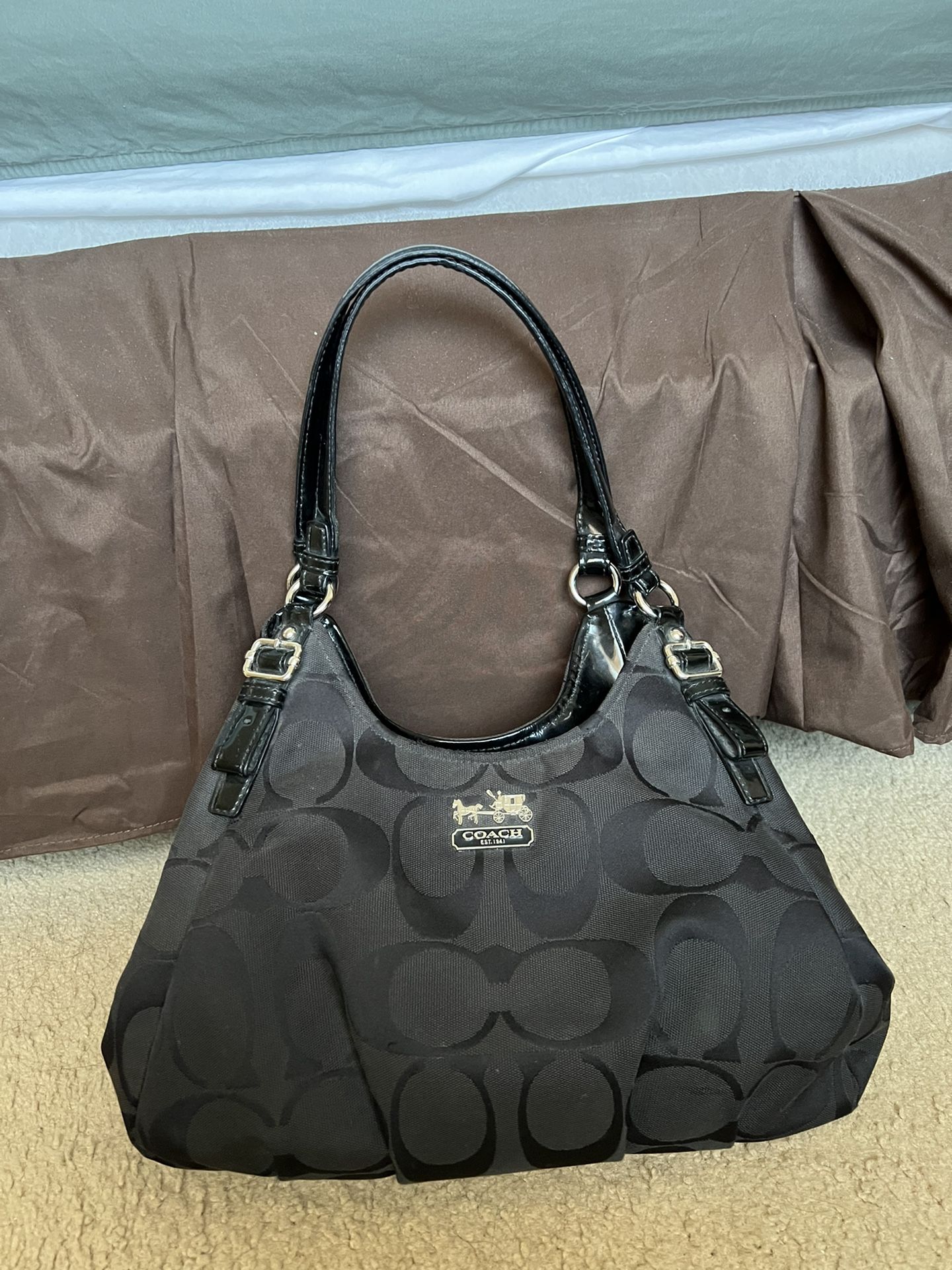 Louis Vuitton Luggage for Sale in Corona, CA - OfferUp