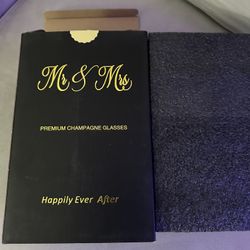 Mr And Mrs Champagne Flutes