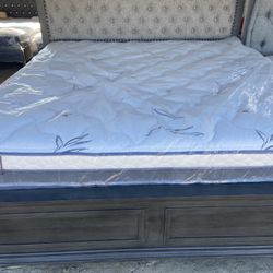 King Bed Whith Mattress 