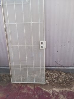 Screen Door Never Even Put Up Have All The Hardware