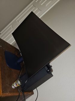 I sell Xbox X series and 32-inch curved alienware monitor.
