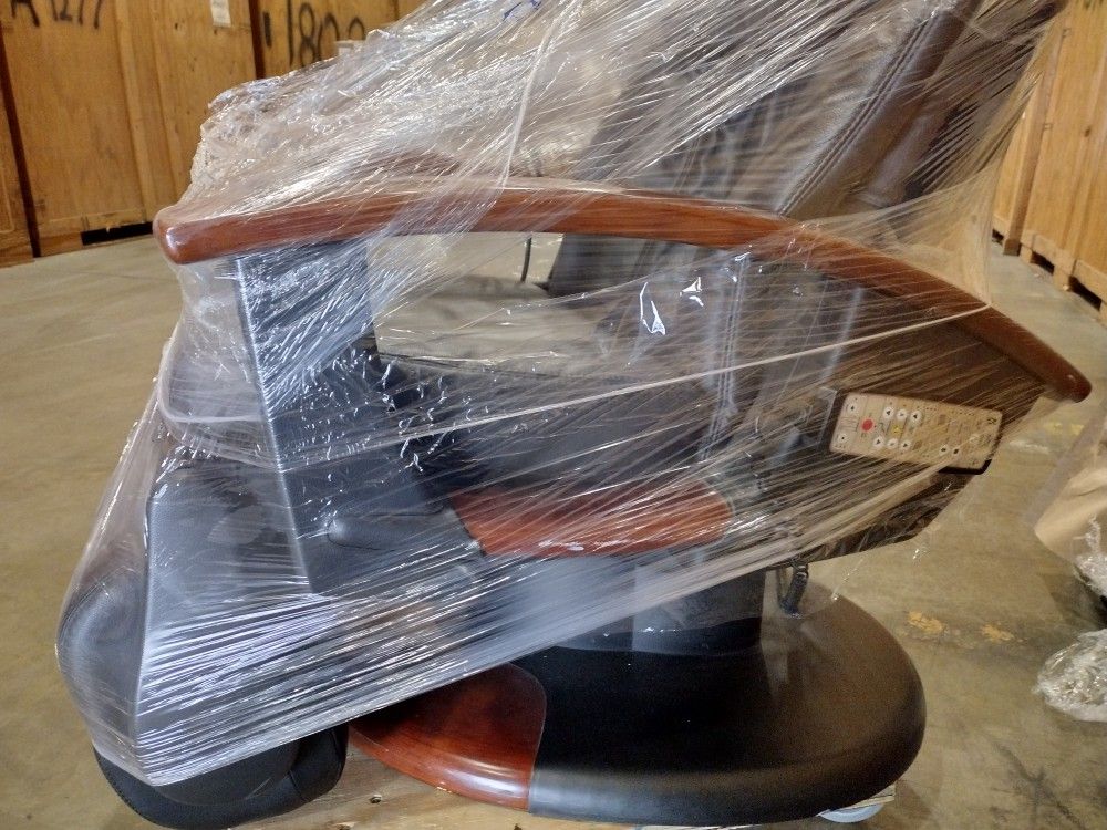 Full Body Reclining Massage Chair With Remote