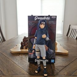 Sasuke Statue