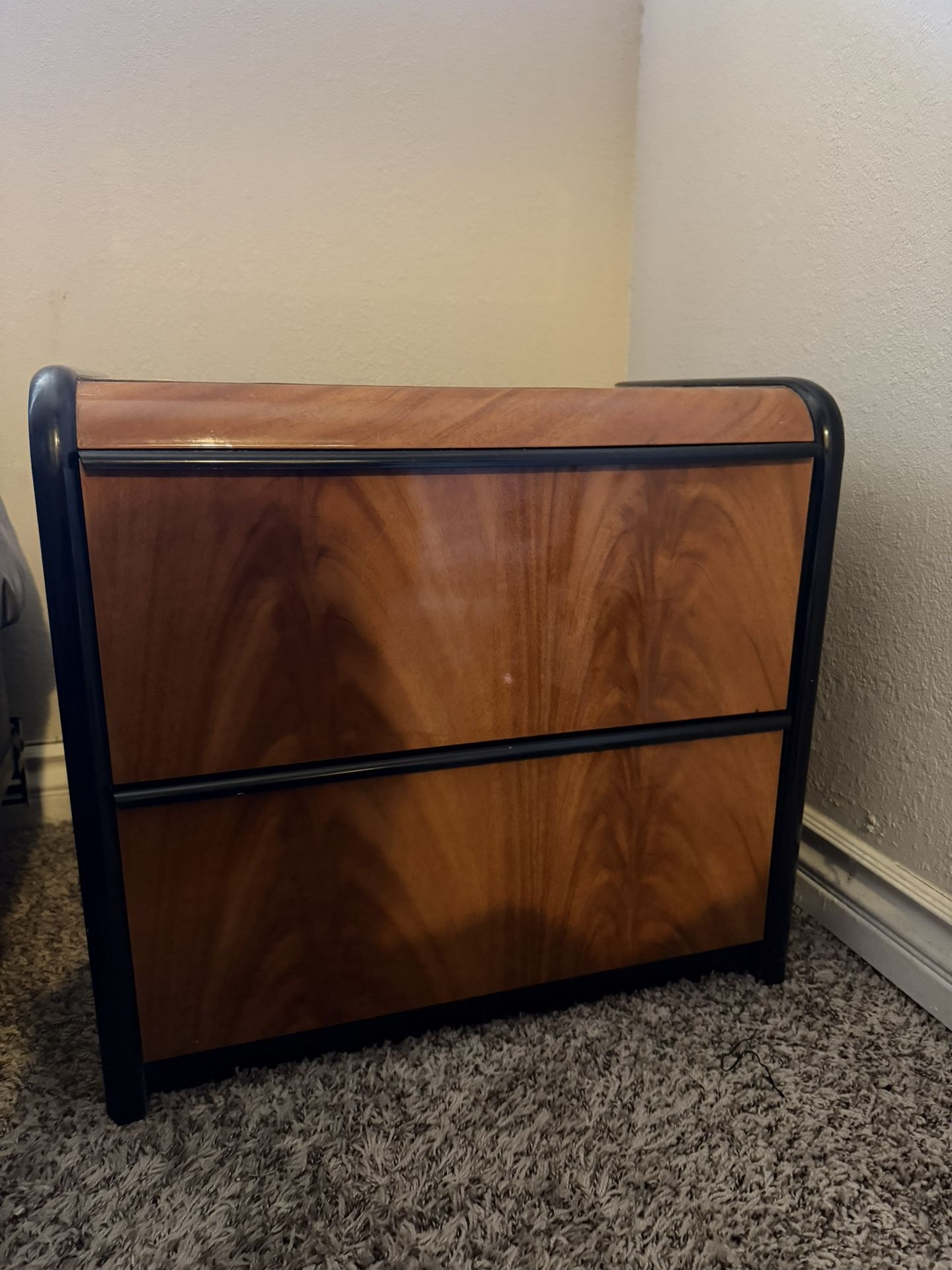 antique italy nightstand/dresser
