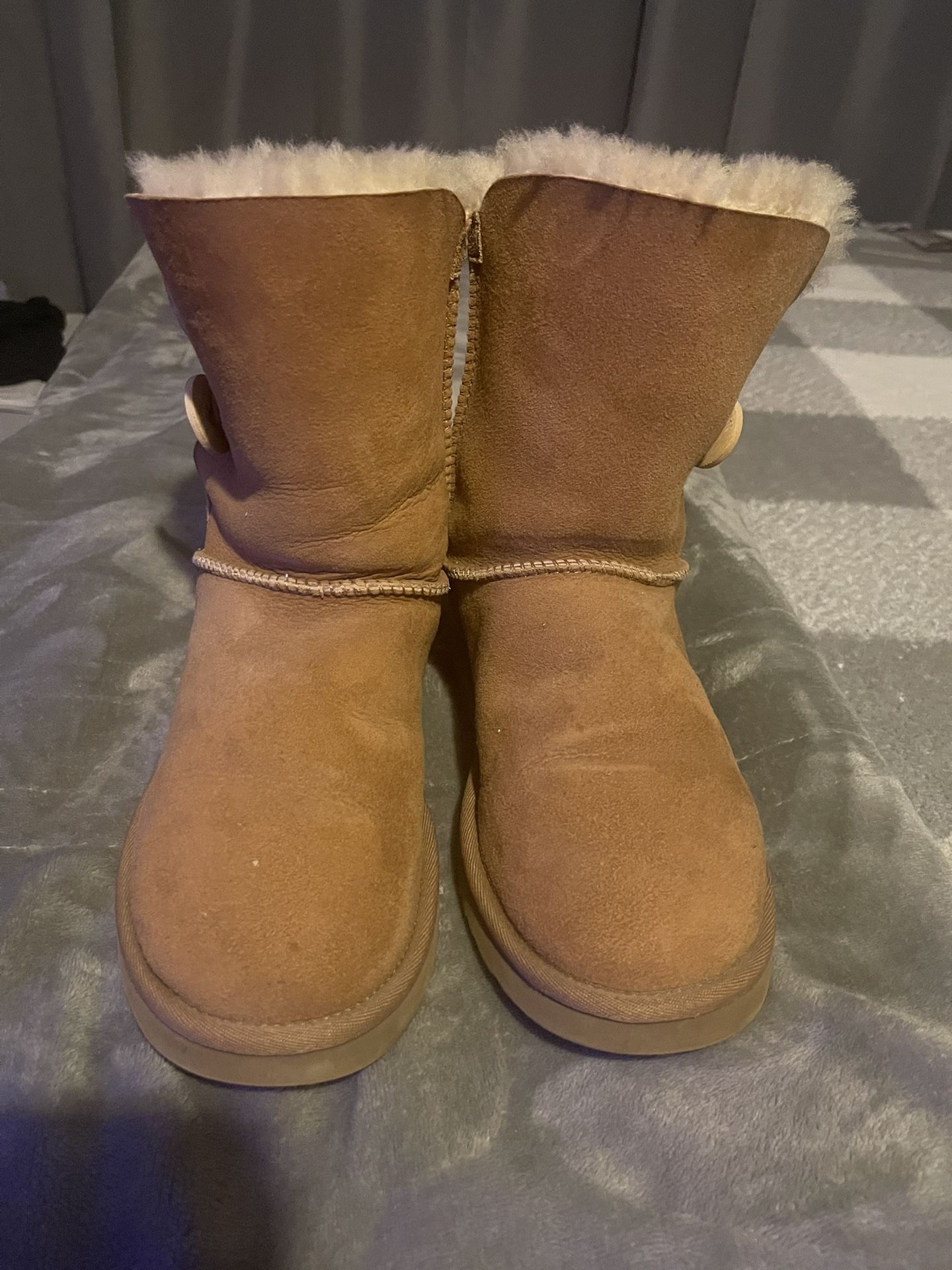 Women’s Ugg Bailey Button II
