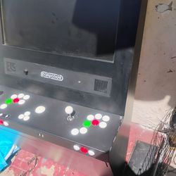Polycade arcade game with various games