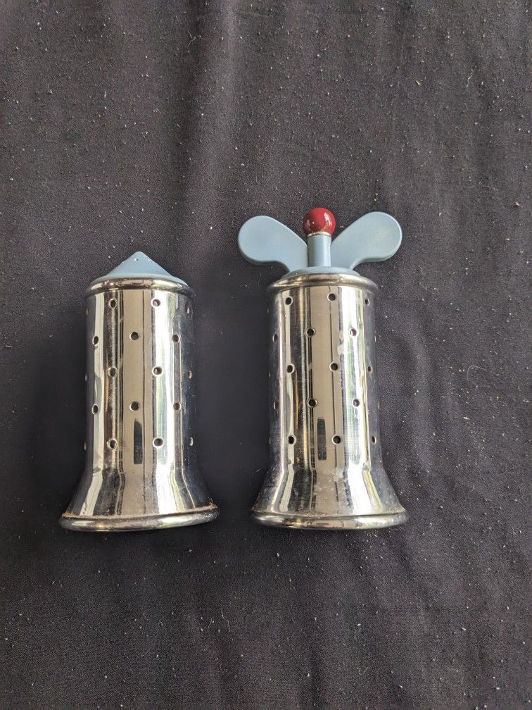Salt and Pepper Mill