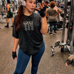 Fit Brand New shirt One size Only 