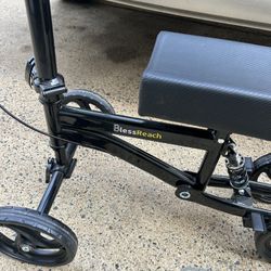 Scooter for foot rest