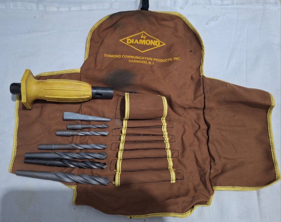 Vintage Diamond Expansion Bolt Co. Hammer Drll + 6 Bits