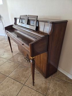 Wurlitzer Piano